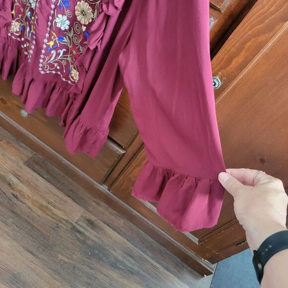 Grand & Green w/Love woman's boho embroidered top XL Rayon Floral Cottage - Picture 6 of 9